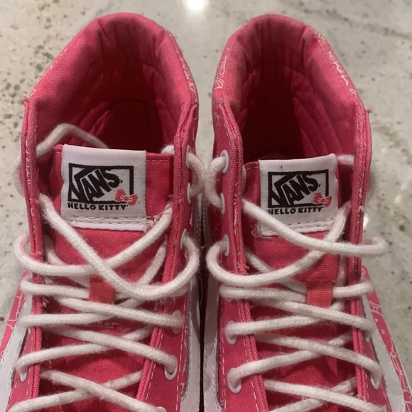 Vans Sk8-Hi Hello Kitty 🎀 - Picture 8 of 10